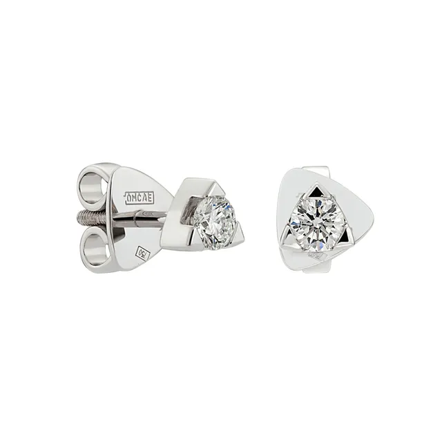 Серьги из золота 750 с бриллиантом