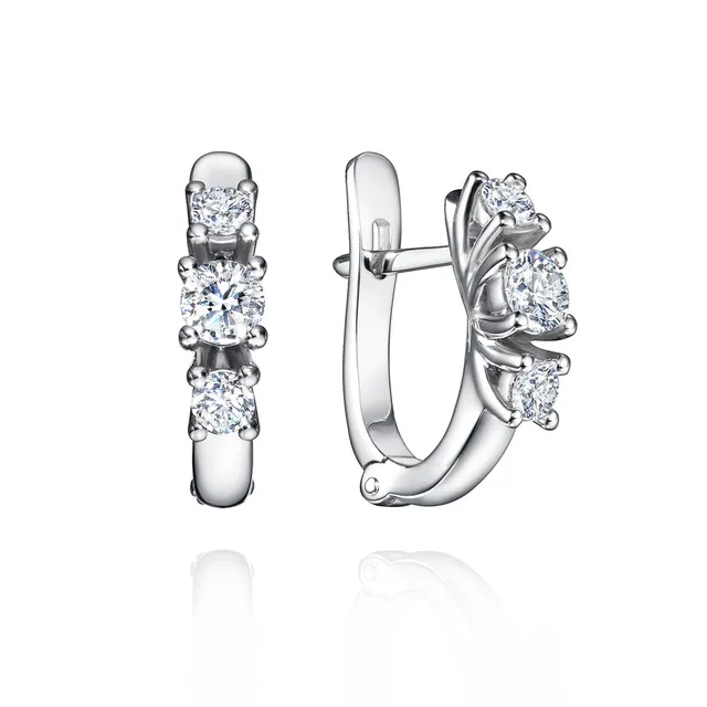 Серьги из золота 585 с бриллиантом